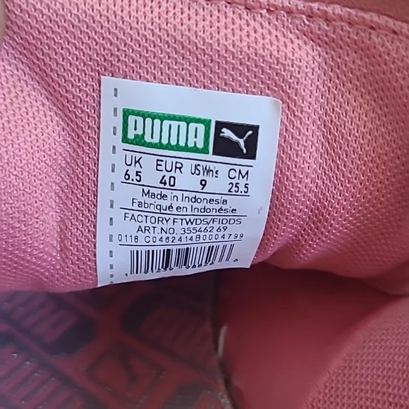 VINTAGE Puma Pink & Gray Suede Sneakers - Picture 6 of 6